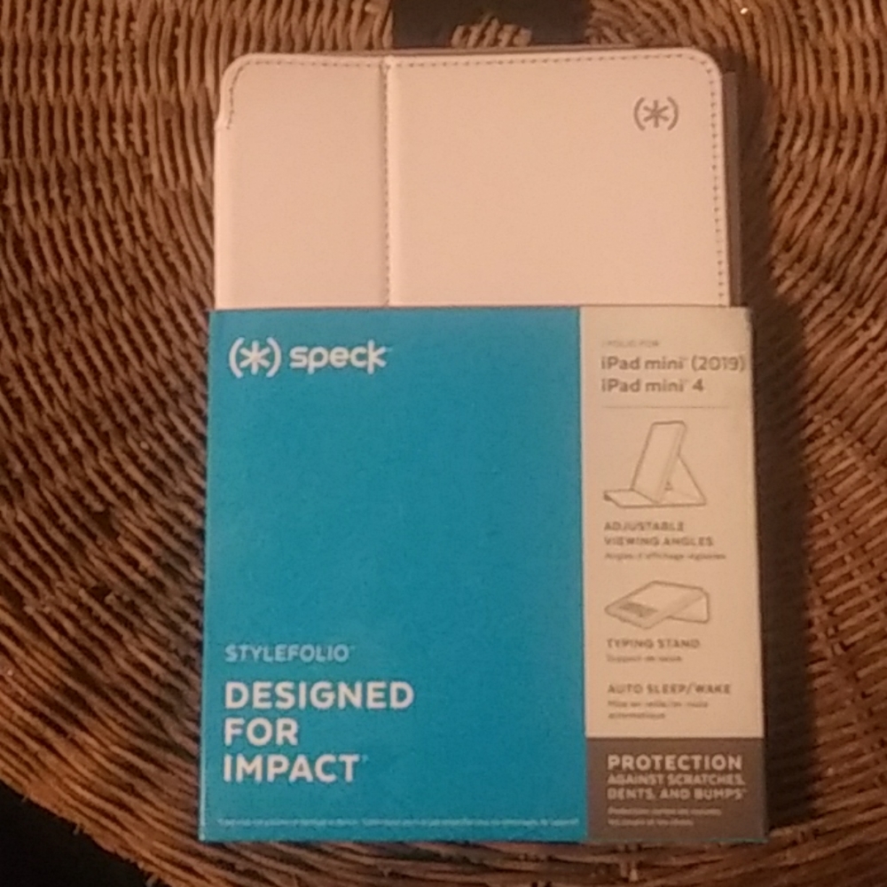 I pad mini 4" adjustable protection case.